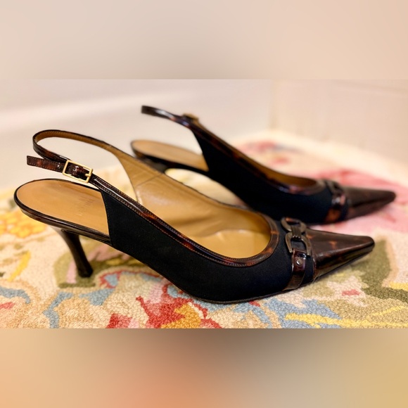 STUART WEITZMAN Vintage Black & Tortoise Patent Pointed Toe Slingback Heels - 11 - Picture 3 of 16
